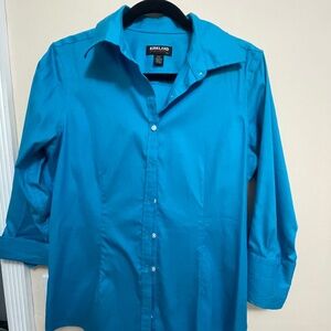 Button up,  3/4 length sleeve shirt (M)